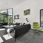 Дом отдыха In With Kitchen *